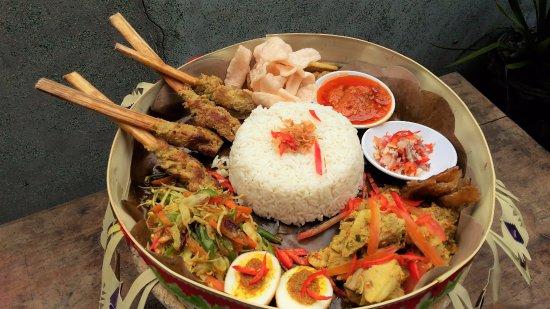 Sedok Jineng Restaurants Seafood & Grill